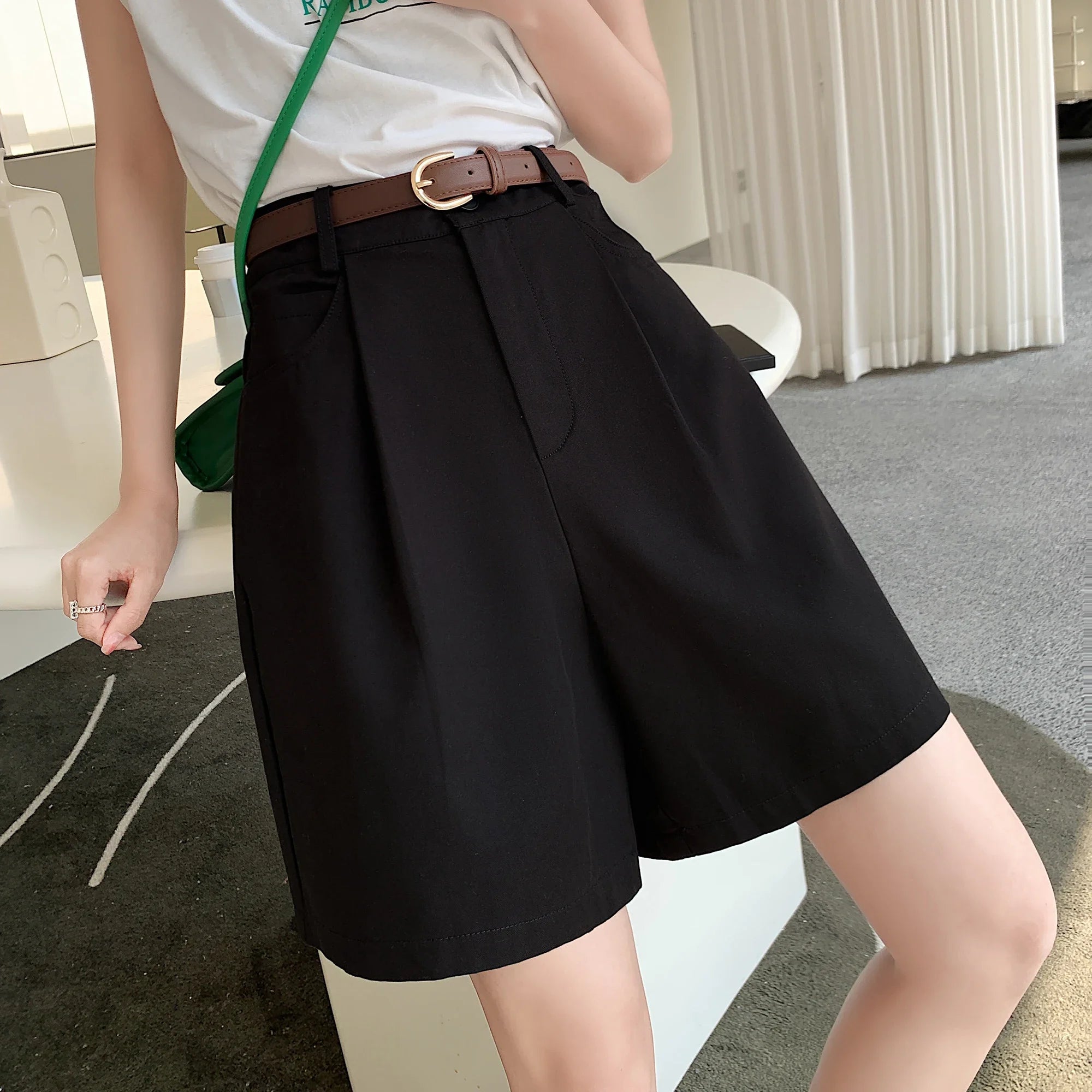 High Waist Summer Cotton Linen Women's Workwear Cargo Shorts Casual Loose Wide Leg Pants Fashionable Short Pants 2024 New