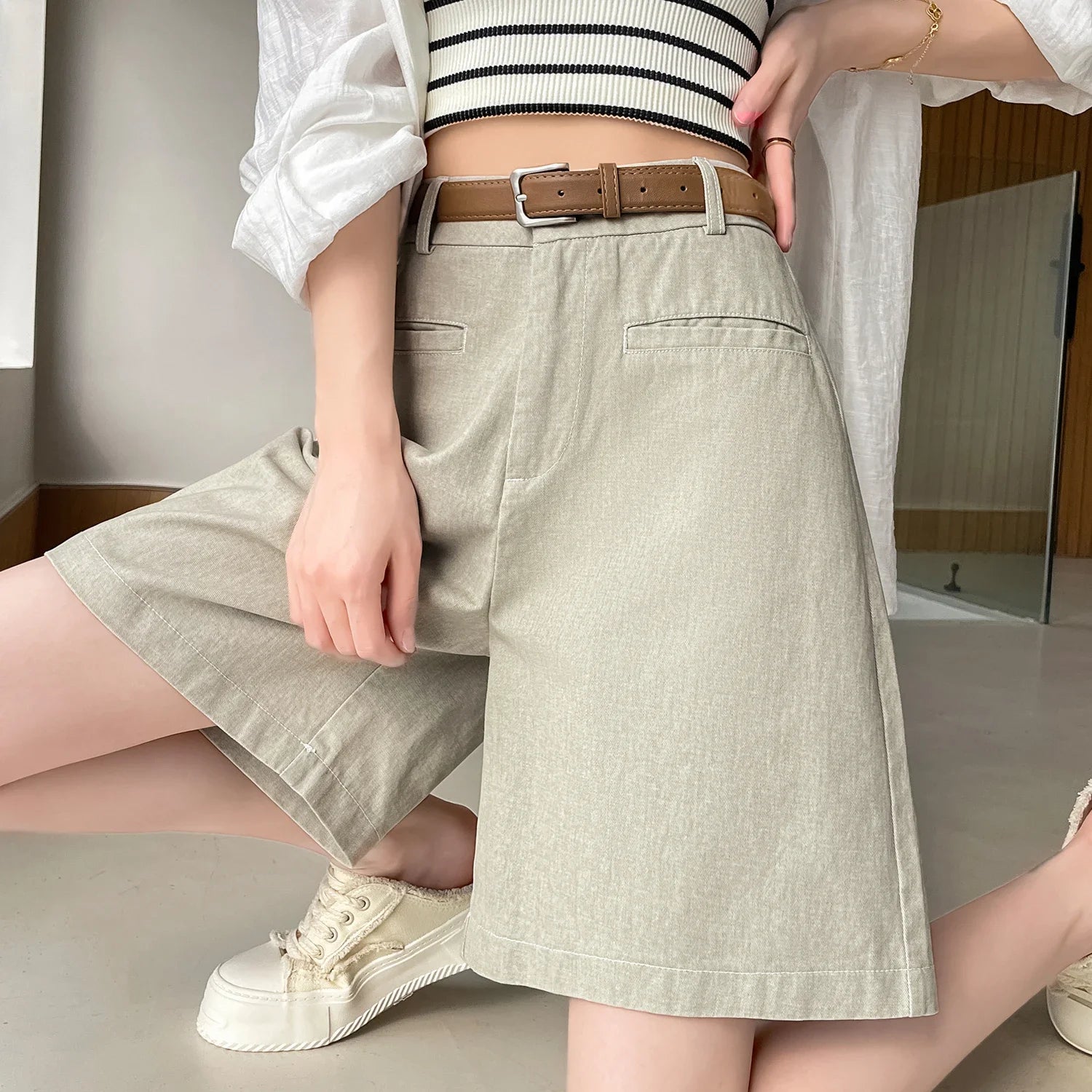 Summer Cotton and Linen Women's Wide Leg Shorts with Belts 2025 New High Waist Solid Casual Loose Short Pant for Womens
