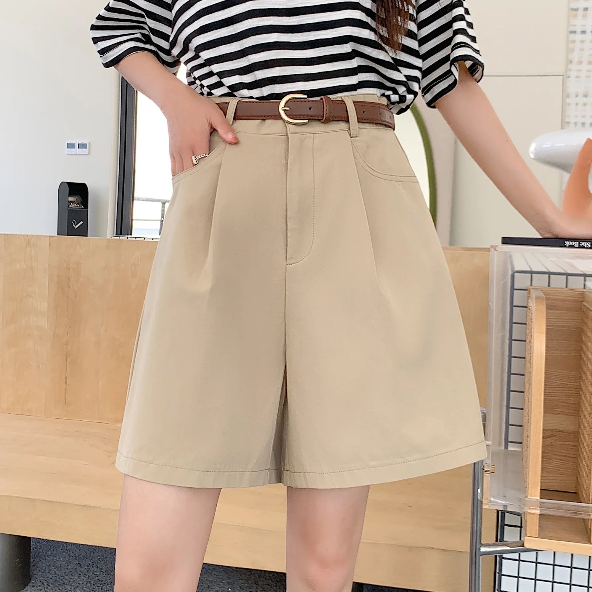 High Waist Summer Cotton Linen Women's Workwear Cargo Shorts Casual Loose Wide Leg Pants Fashionable Short Pants 2024 New